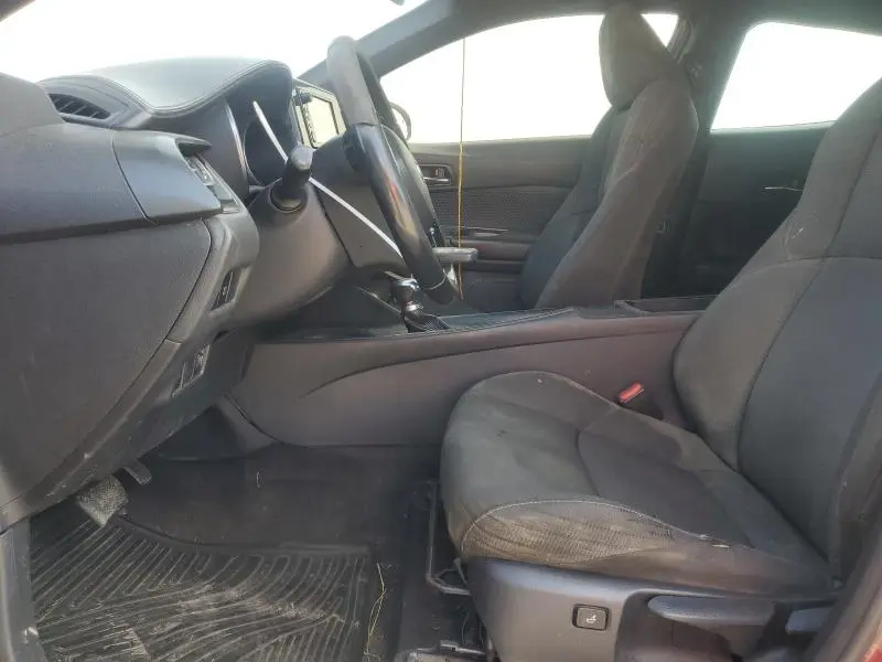 2018 TOYOTA C-HR XLE  