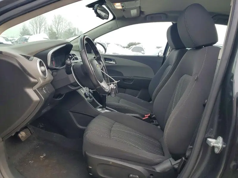 2017 CHEVROLET SONIC LT  