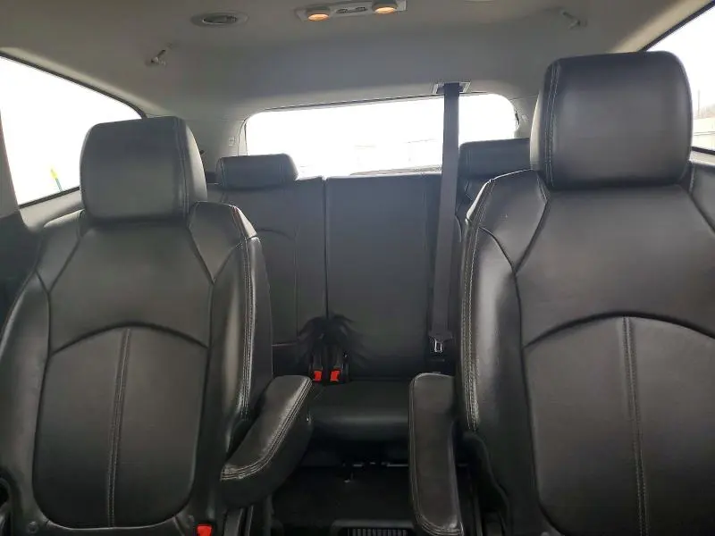 2013 CHEVROLET TRAVERSE LT  