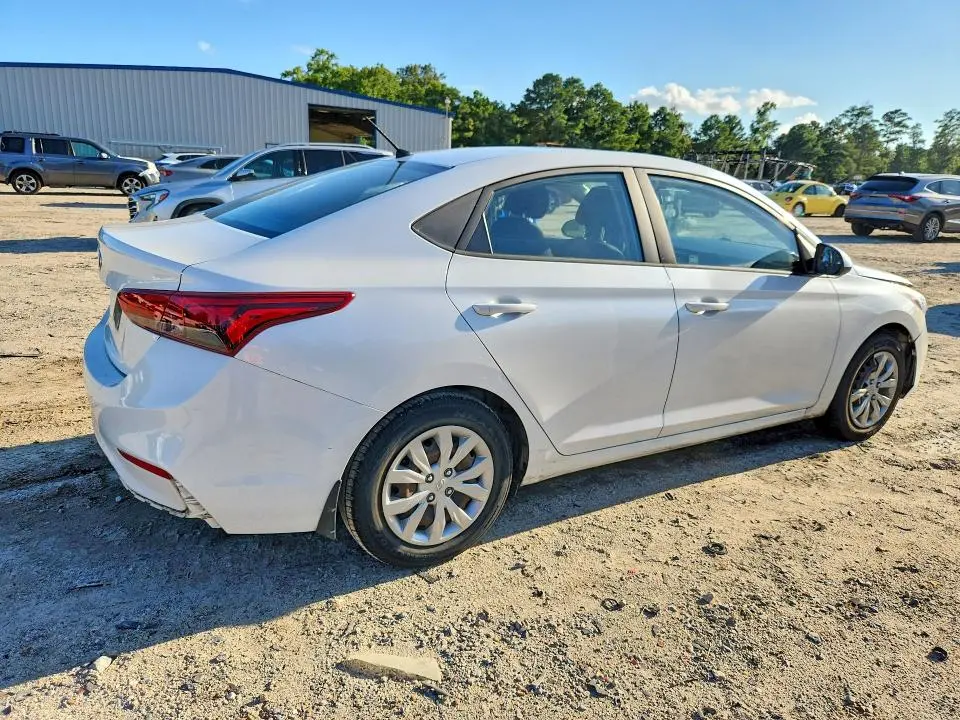 2020 HYUNDAI ACCENT SE  