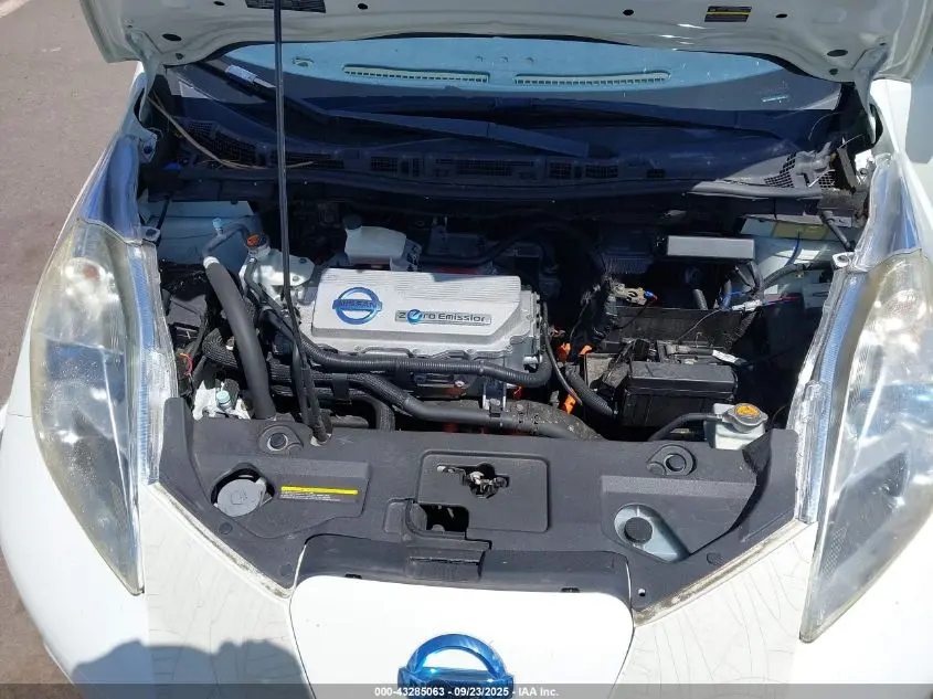 2012 NISSAN LEAF SL