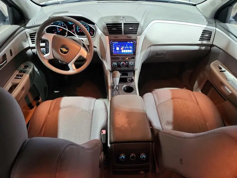 2011 CHEVROLET TRAVERSE LS  