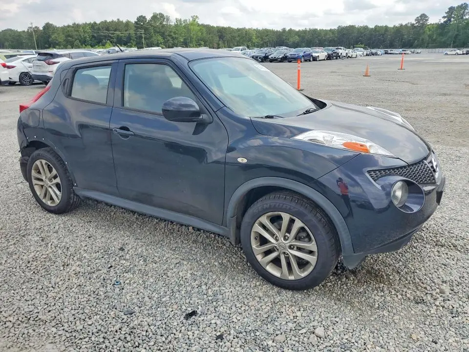 2014 NISSAN JUKE S  