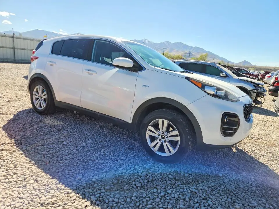 2017 KIA SPORTAGE LX  