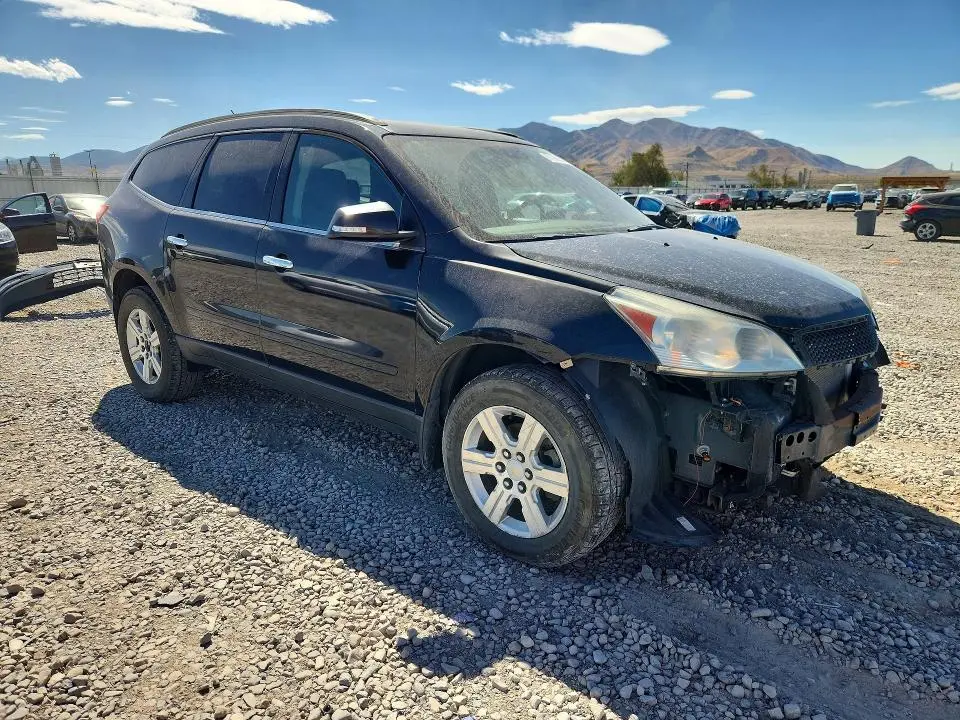 2010 CHEVROLET TRAVERSE LT  