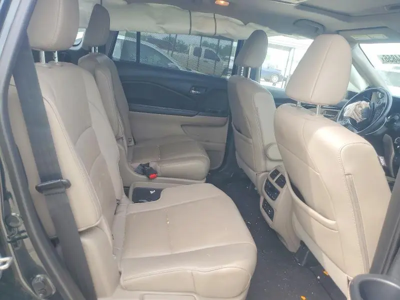 2017 HONDA PILOT   