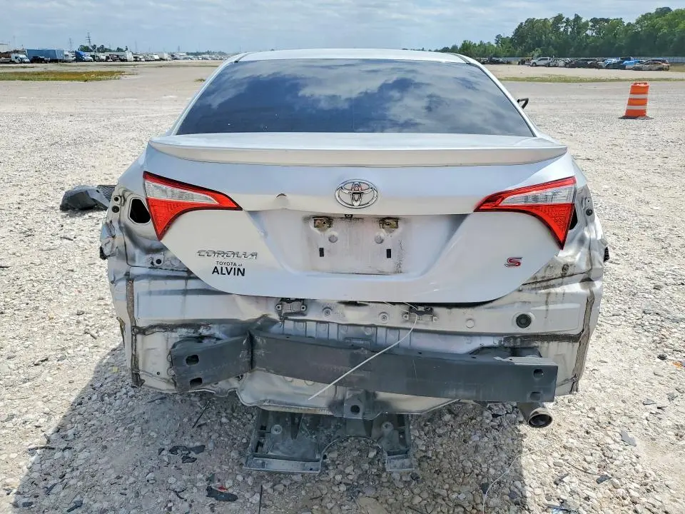 2015 TOYOTA COROLLA S  