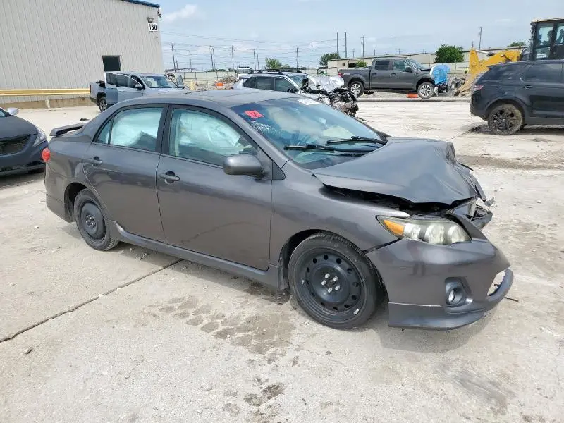 2013 TOYOTA COROLLA BASE  