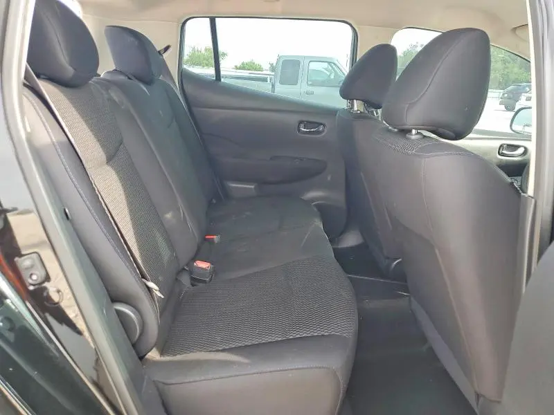 2017 NISSAN LEAF S  