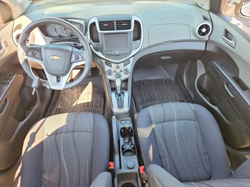 2017 CHEVROLET SONIC LT  