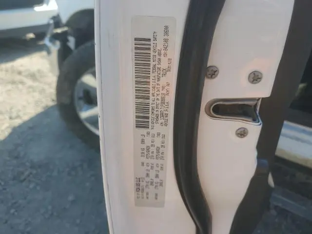 2015 RAM 1500 SLT  