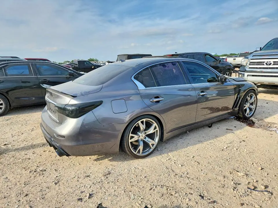 2016 INFINITI Q50   