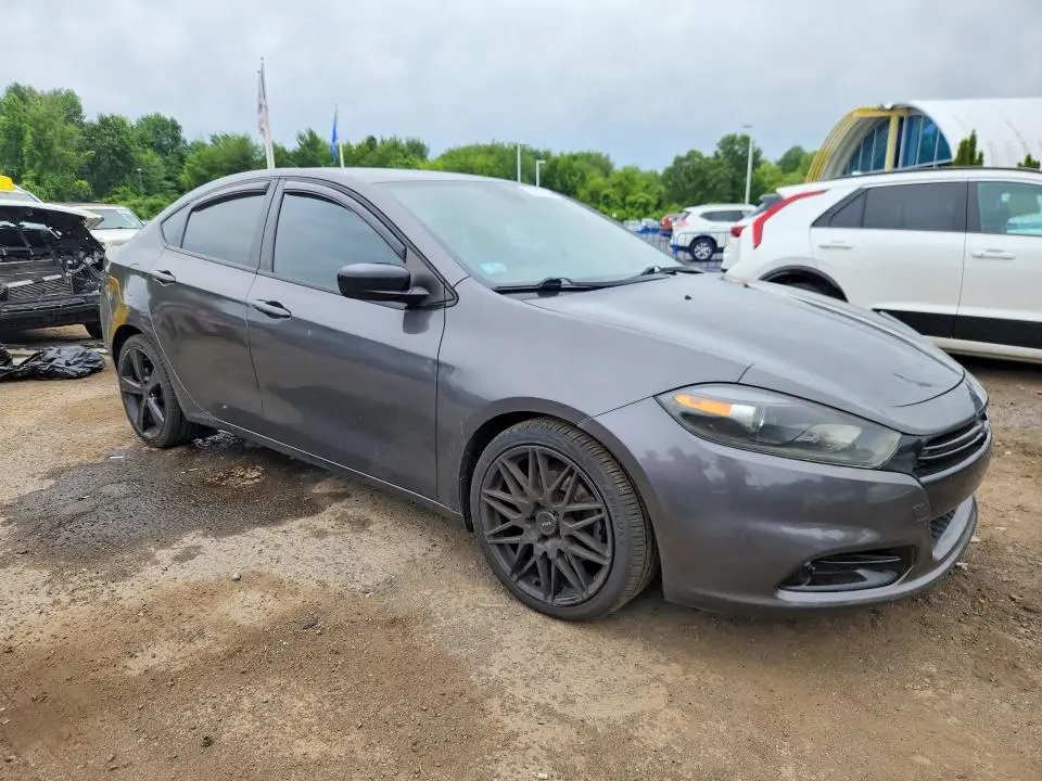 2015 DODGE DART SXT  