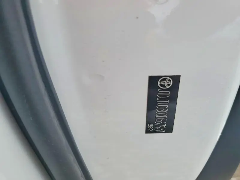 2013 TOYOTA YARIS 3-DOOR LE  