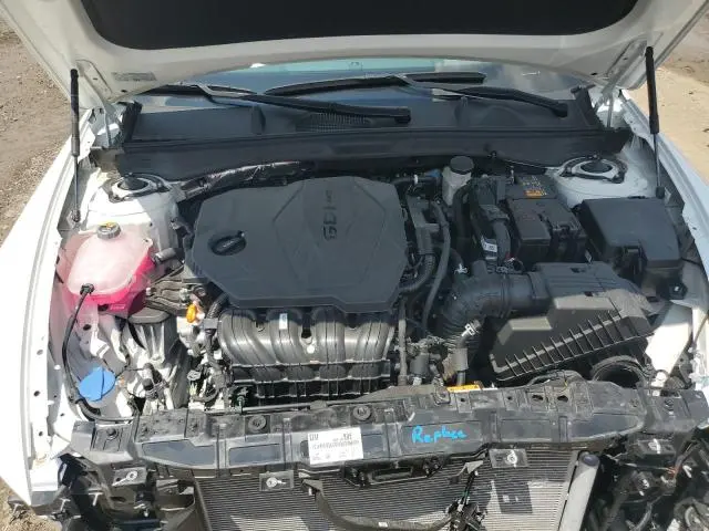 2025 HYUNDAI SONATA SE  
