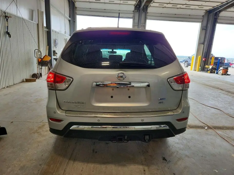 2014 NISSAN PATHFINDER SL  