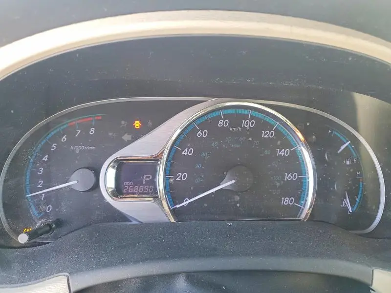 2011 TOYOTA SIENNA XLE  