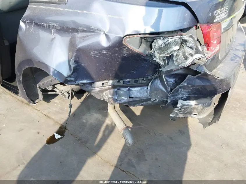 2014 CHEVROLET CRUZE 1LT AUTO