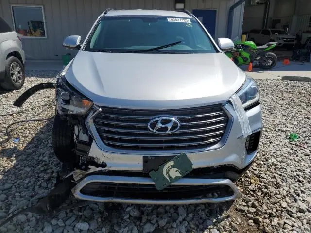 2017 HYUNDAI SANTA FE SE  