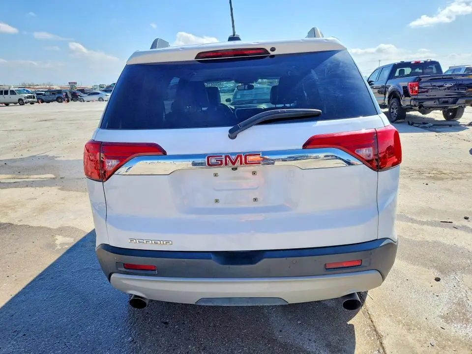 2017 GMC ACADIA SLT-1  