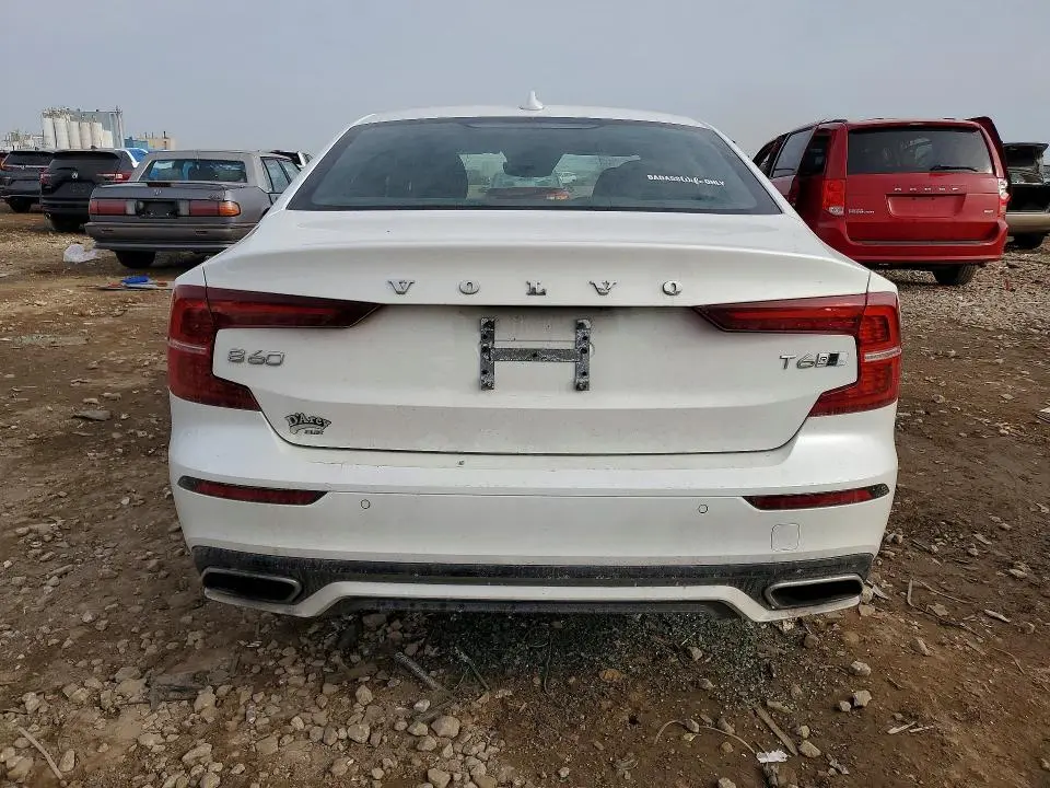2019 VOLVO S60 T6 R-DESIGN  