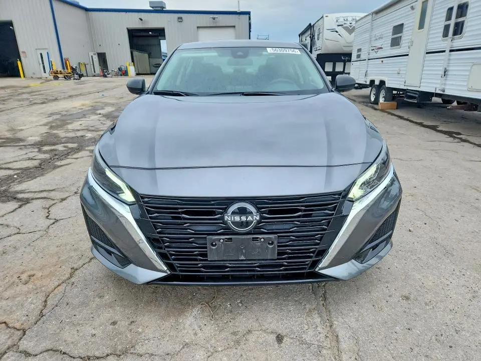 2024 NISSAN ALTIMA SV  