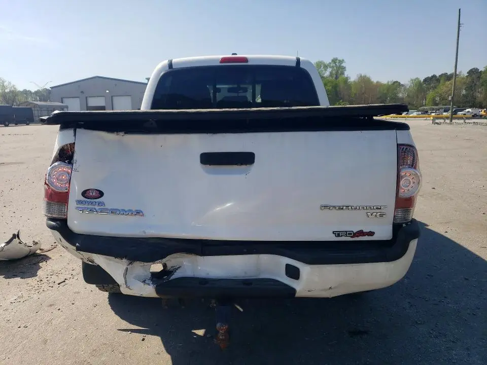 2011 TOYOTA TACOMA PRERUNNER V6  