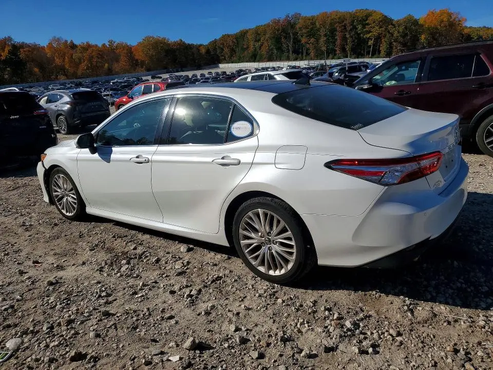 2018 TOYOTA CAMRY XLE V6  