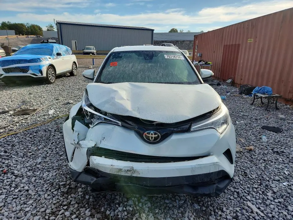 2019 TOYOTA C-HR XLE  