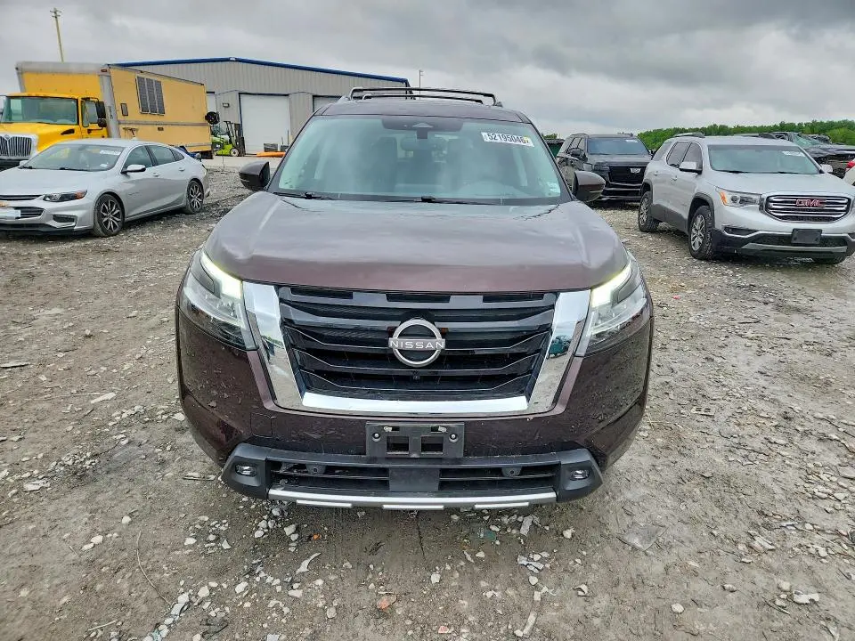 2022 NISSAN PATHFINDER PLATINUM  