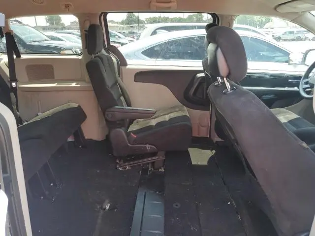 2014 DODGE GRAND CARAVAN SE  