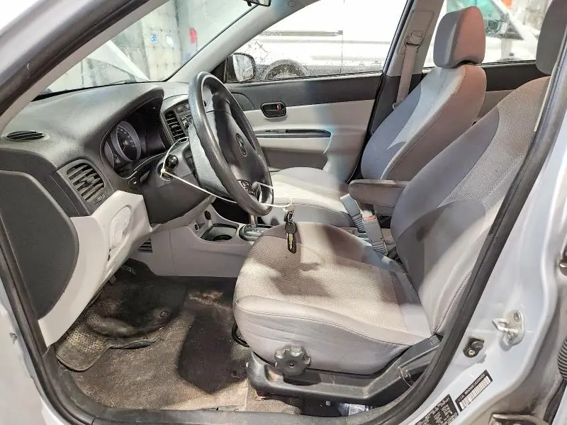 2010 HYUNDAI ACCENT GLS  