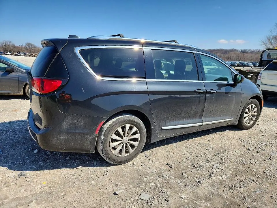 2018 CHRYSLER PACIFICA TOURING L PLUS  