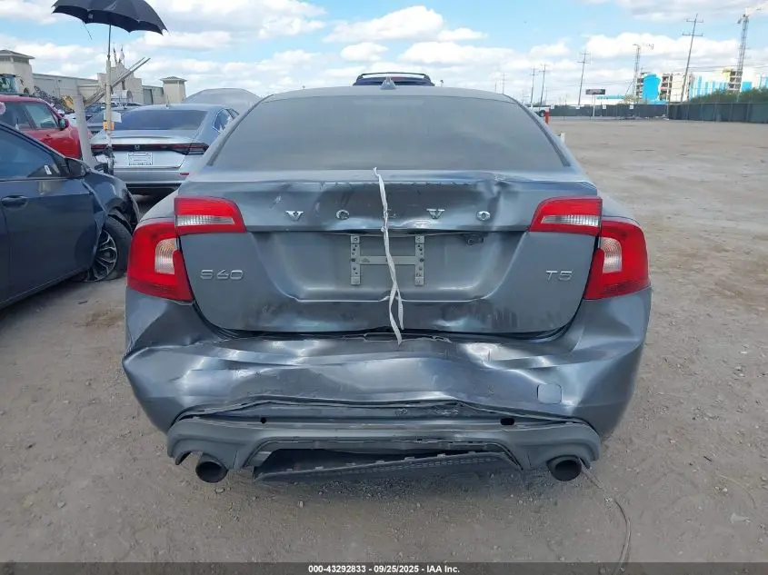 2017 VOLVO S60 T5 DYNAMIC