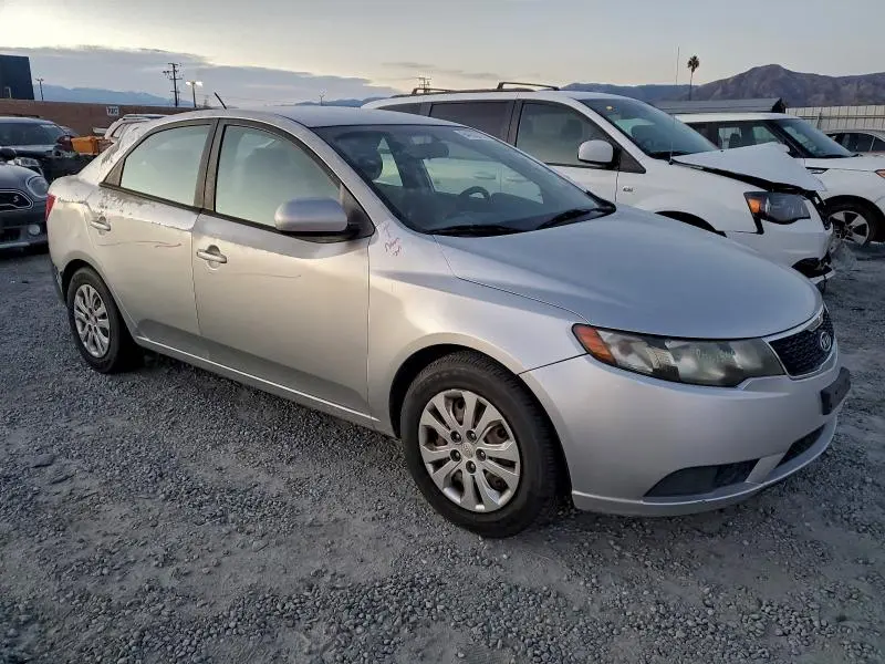 2013 KIA FORTE LX  