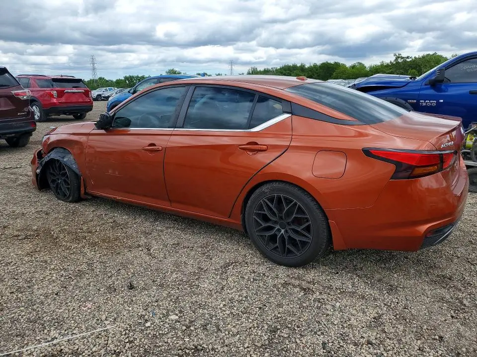 2019 NISSAN ALTIMA SR  