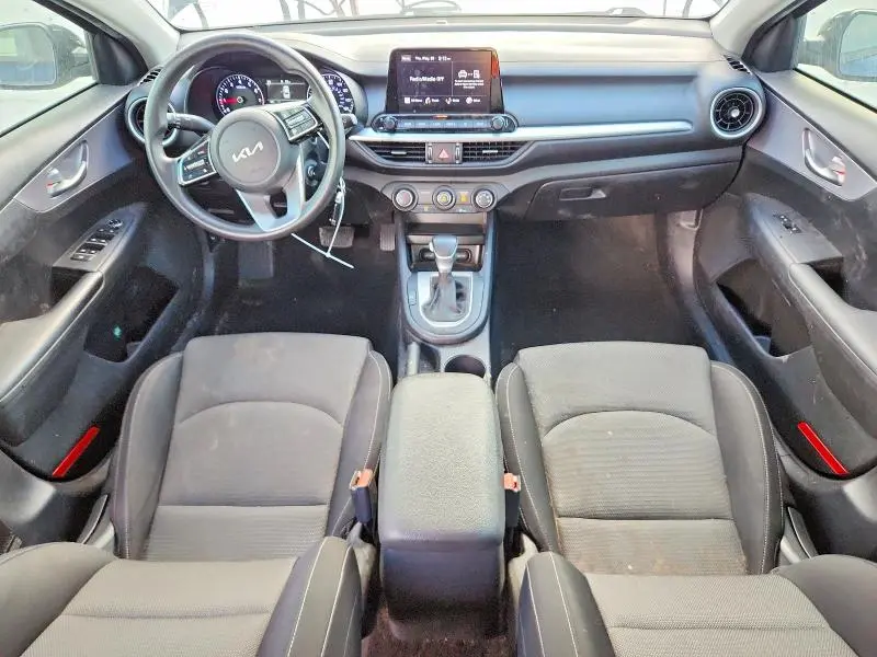 2022 KIA FORTE FE  