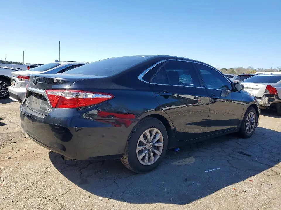 2016 TOYOTA CAMRY LE  