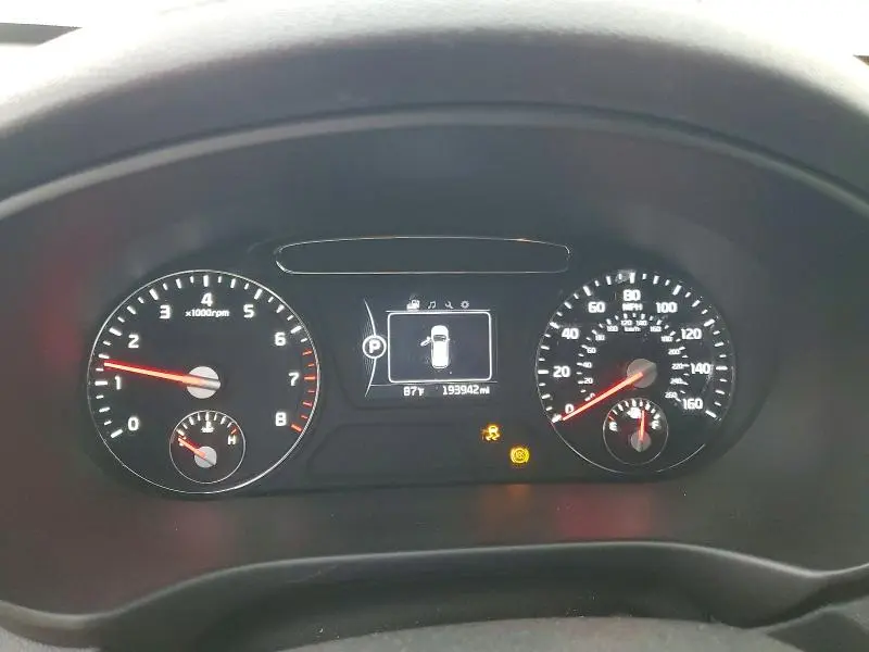 2017 KIA SORENTO LX  