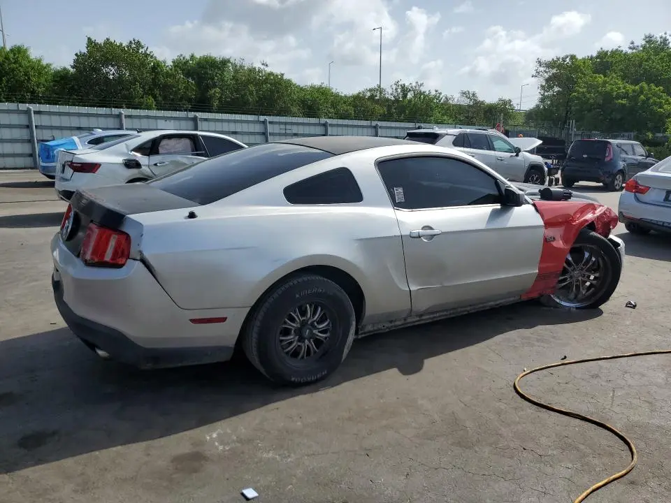 2012 FORD MUSTANG   