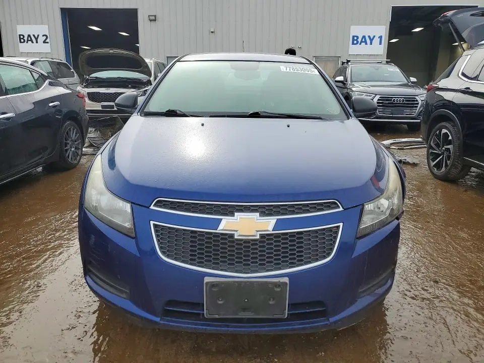 2013 CHEVROLET CRUZE LS  
