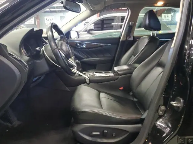 2018 INFINITI Q50 LUXE  