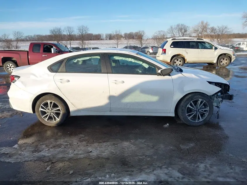 2024 KIA FORTE LXS