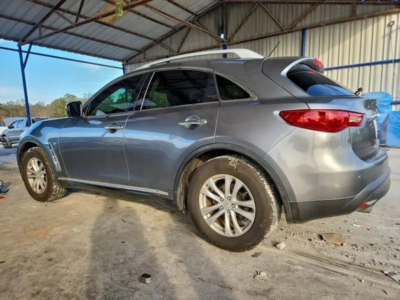 2017 INFINITI QX70   