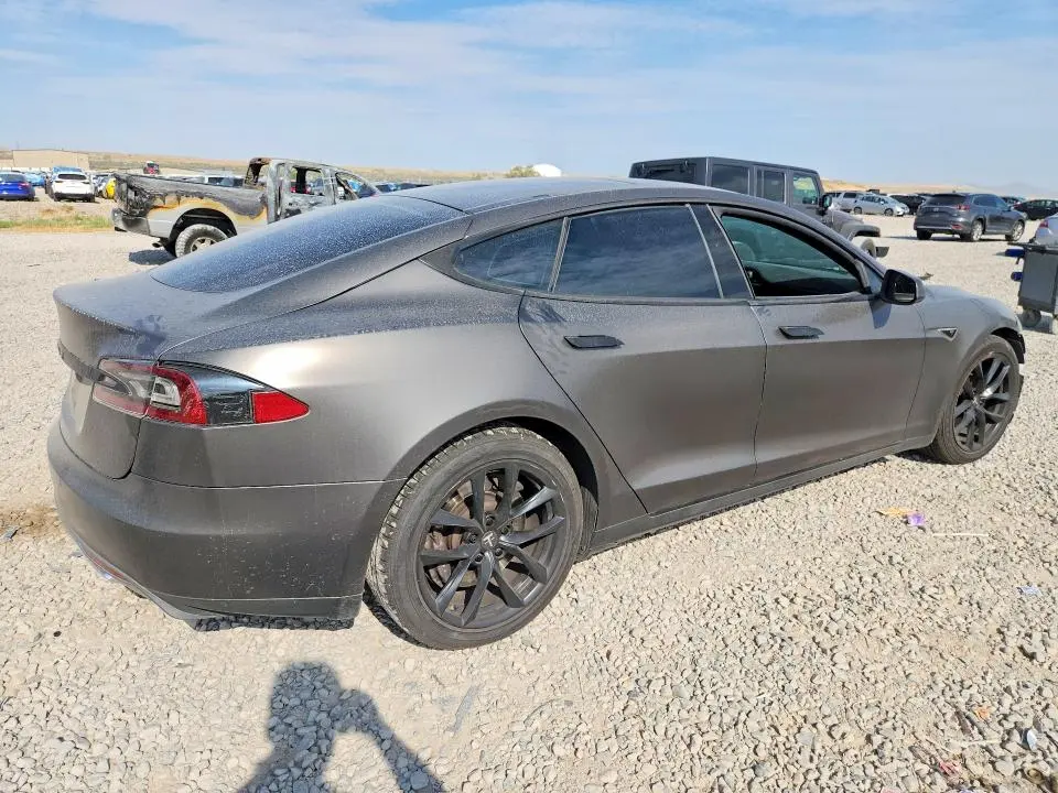 2015 TESLA MODEL S   