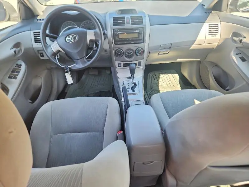 2012 TOYOTA COROLLA LE  