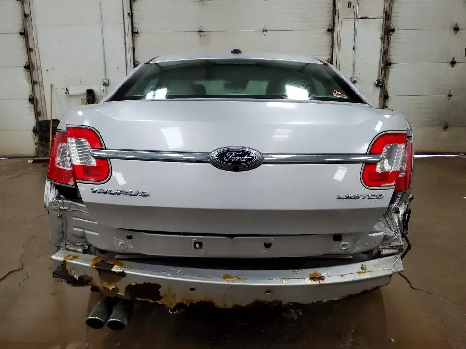 2011 FORD TAURUS LIMITED  