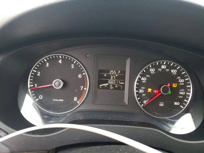 2013 VOLKSWAGEN JETTA   