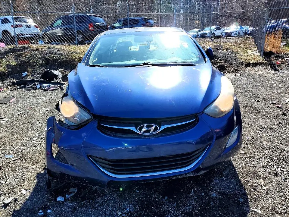2013 HYUNDAI ELANTRA GLS  