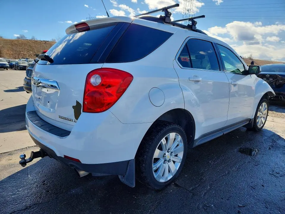 2011 CHEVROLET EQUINOX LT  